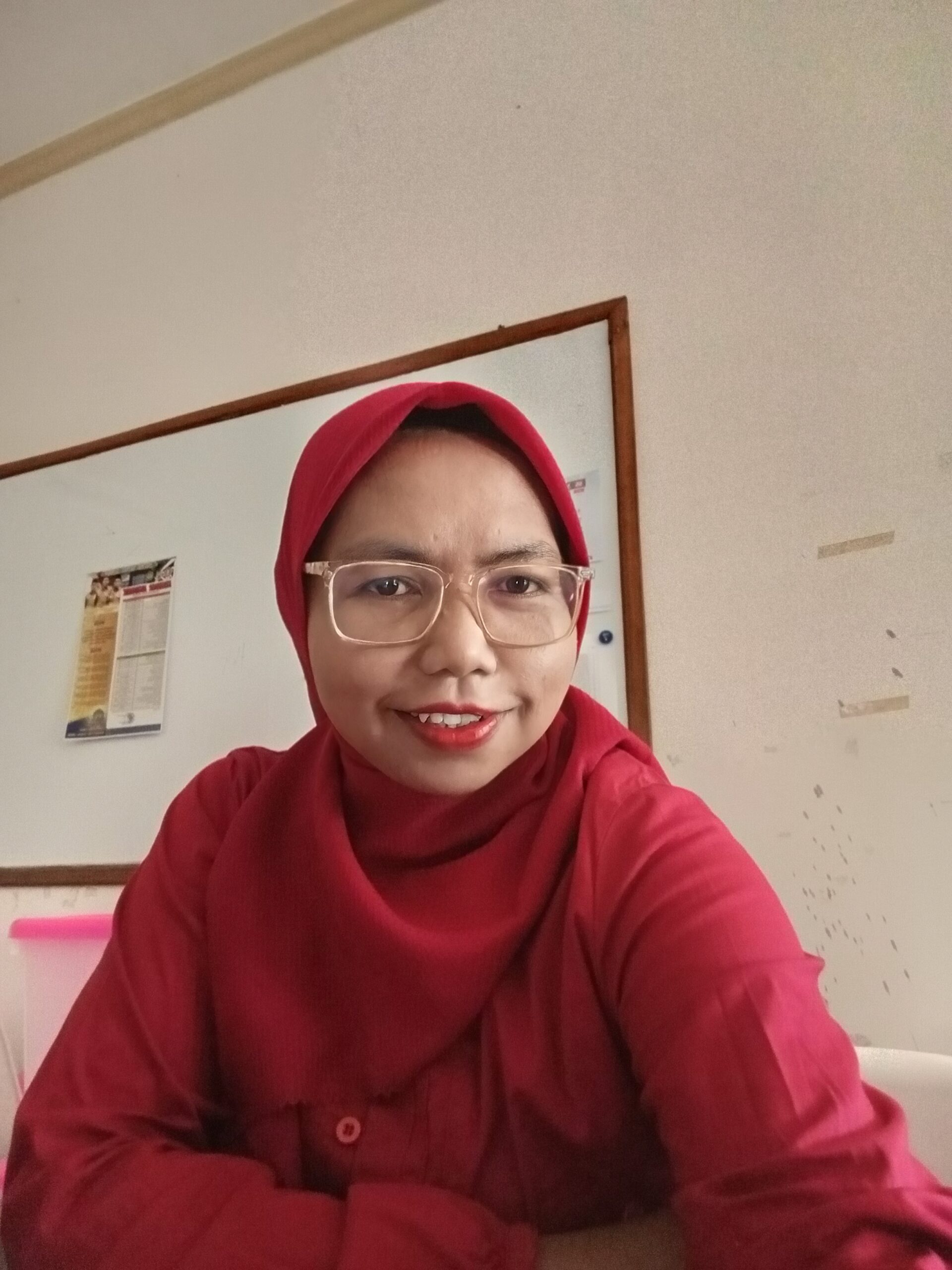 Dwi Fajar Saputri, M.Pd, M.Si